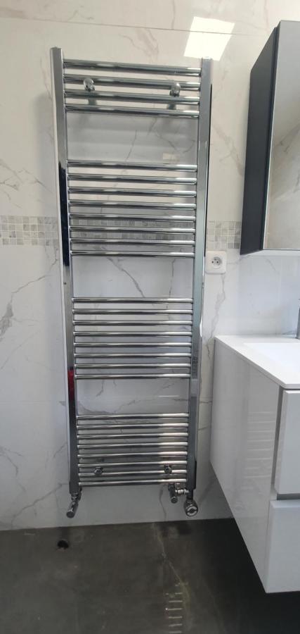 Location 3 Chambres Spacieuses Dans Appartment 2 Mn Rer Bussy Saint Georges Dış mekan fotoğraf